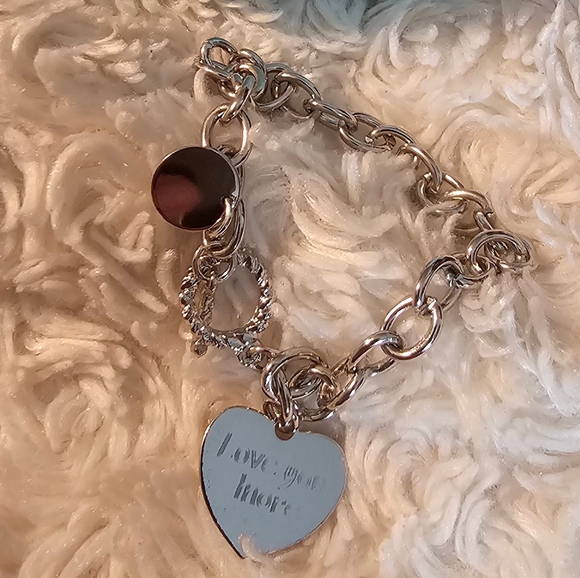 Toggle Heart Charm Bracelet Love You More inscription Stainless Steel NWOT - Picture 6 of 7